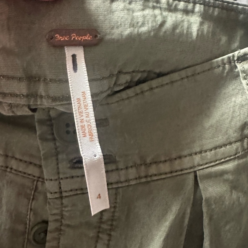 FREE PEOPLE Marina Tailored Trouser Shorts - Crystal Kelp Size 4 NWOT RT $88 - Picture 7 of 7